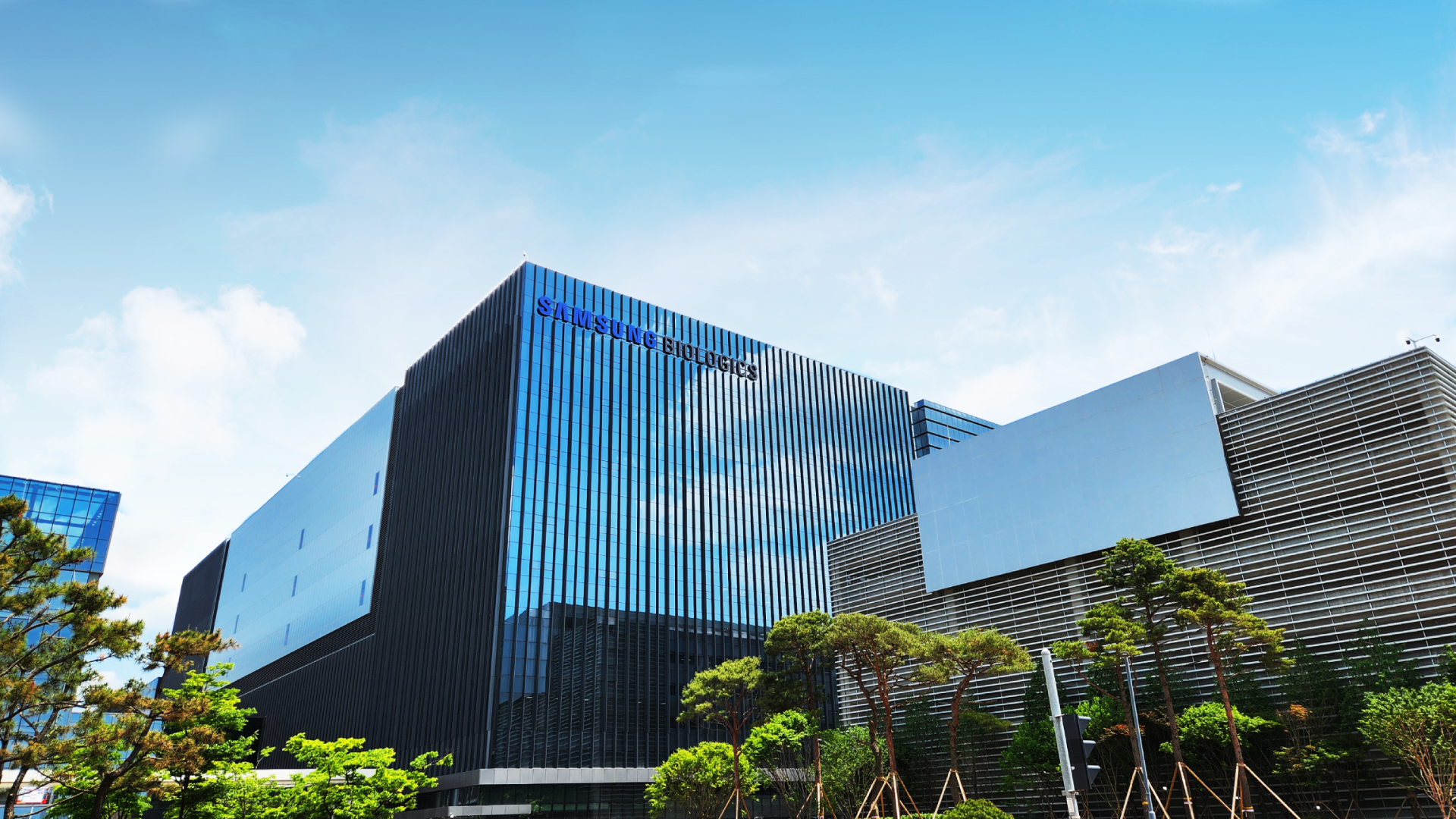 Samsung Biologics Surpasses $2.19 Billion in Orders with New Contracts in Europe and Asia